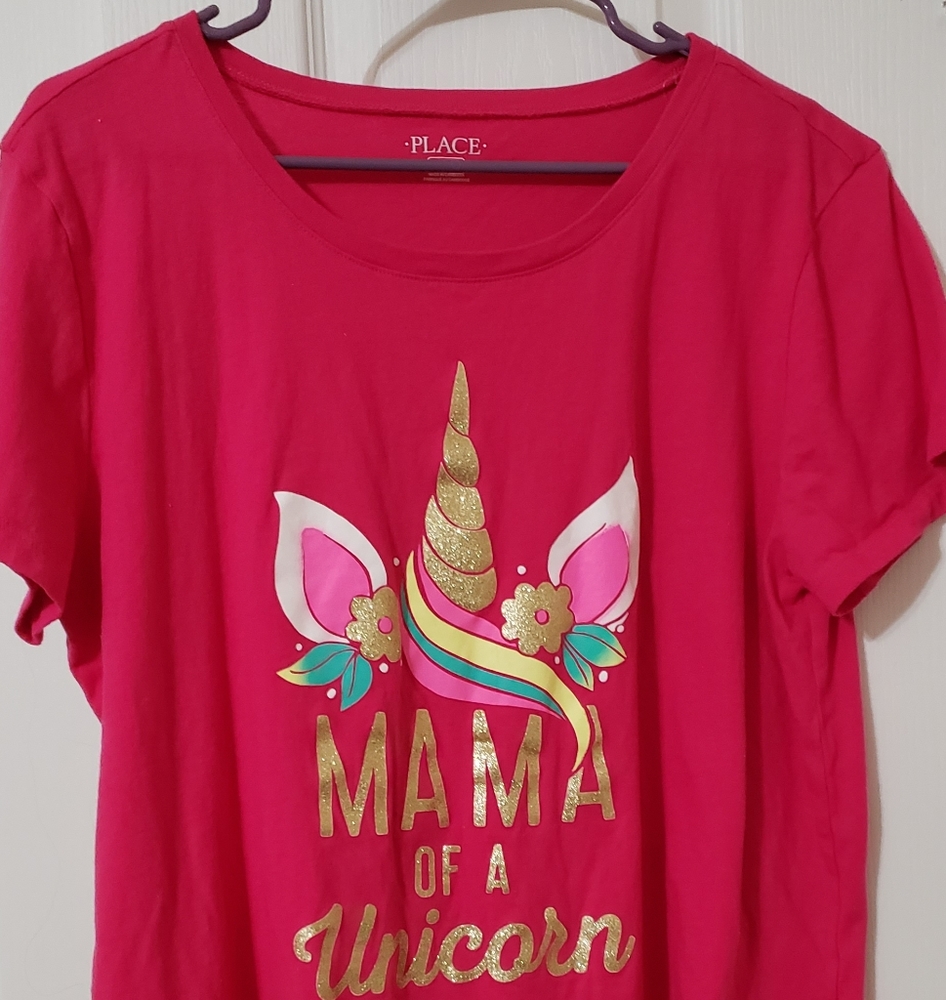 New mama unicorns t-shirt size XL
